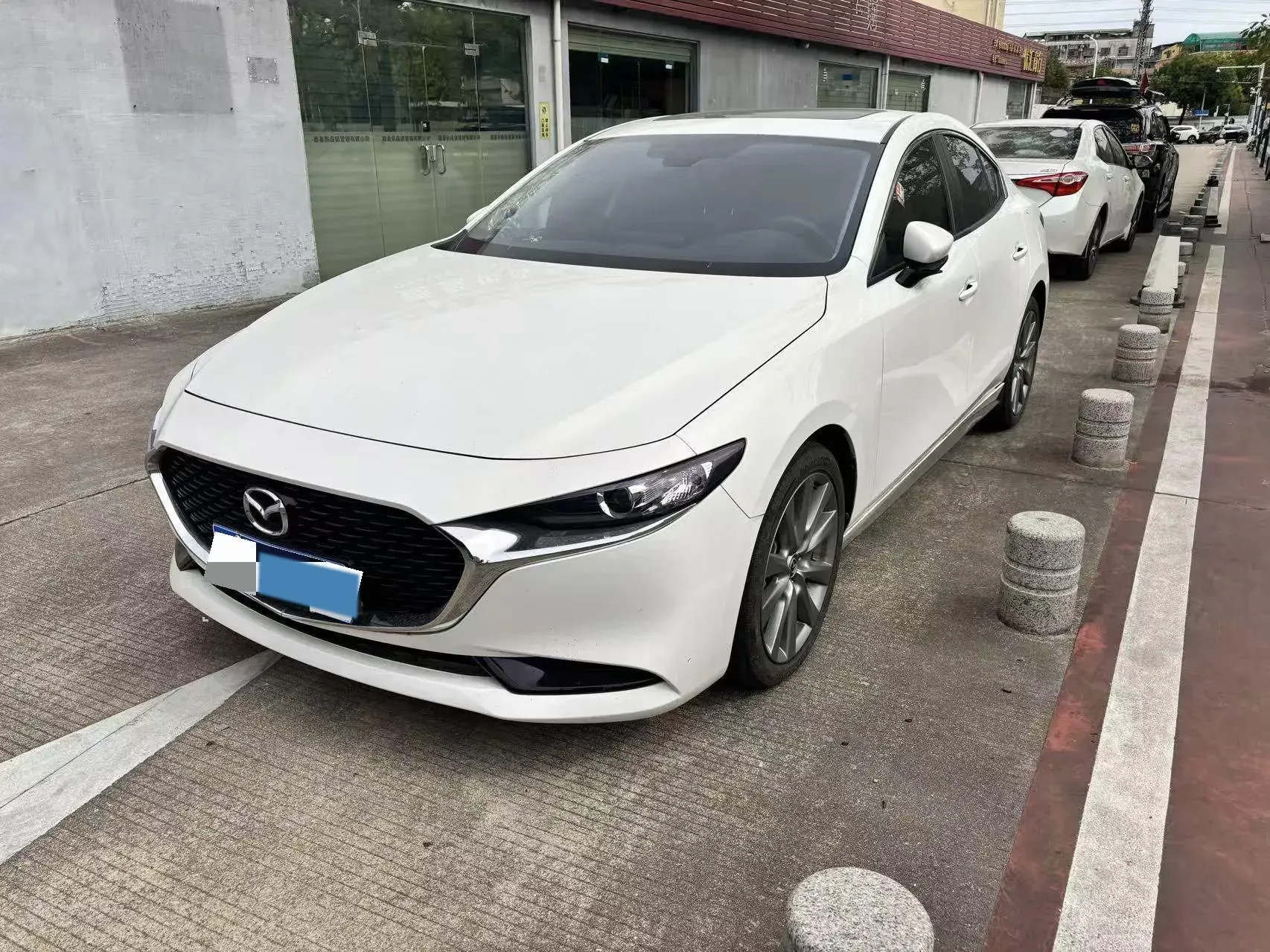 2023 MAZDA 3 view 1