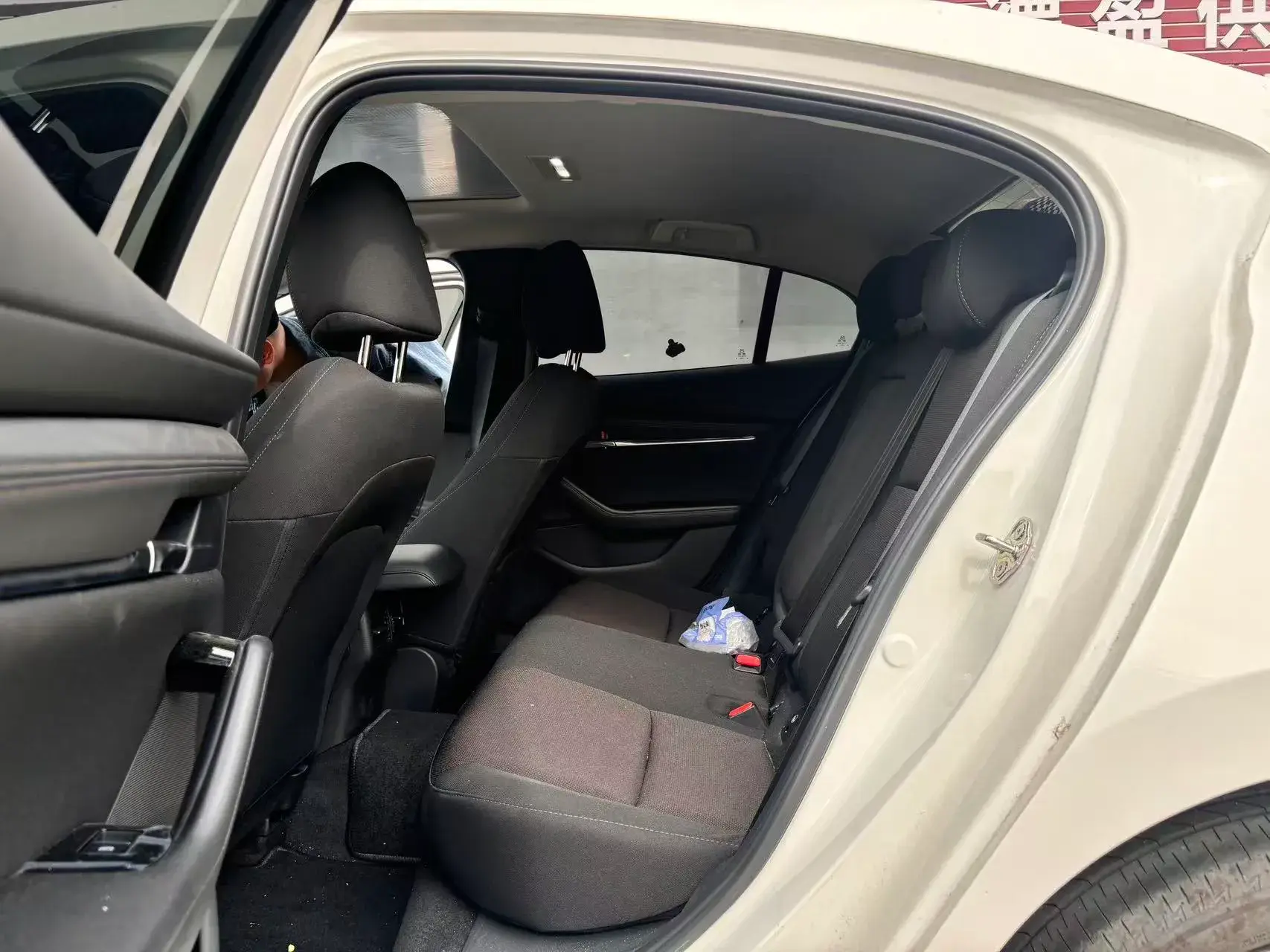 2023 MAZDA 3 thumbnail 4