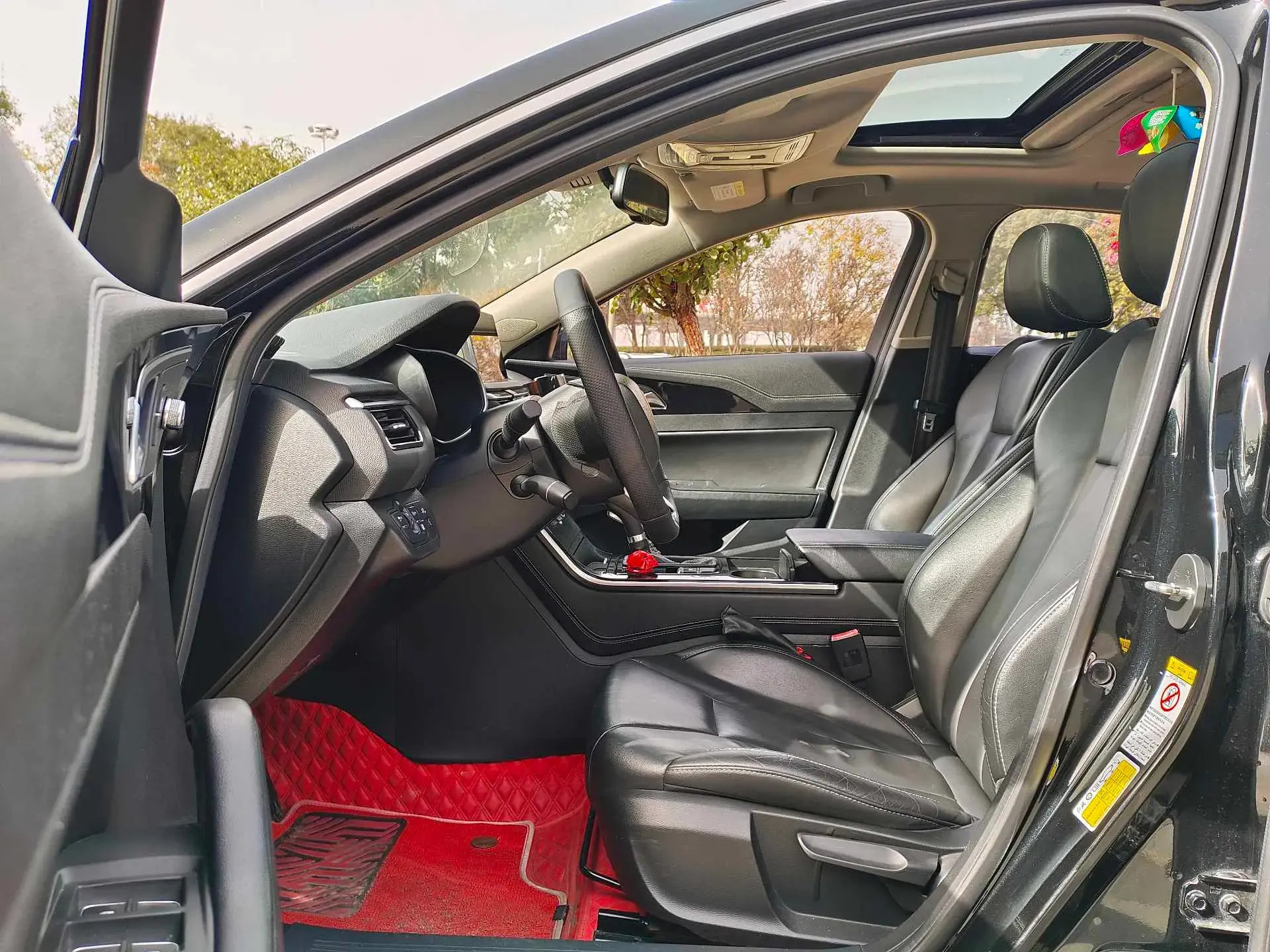 2019 HONGQI H5 thumbnail 2