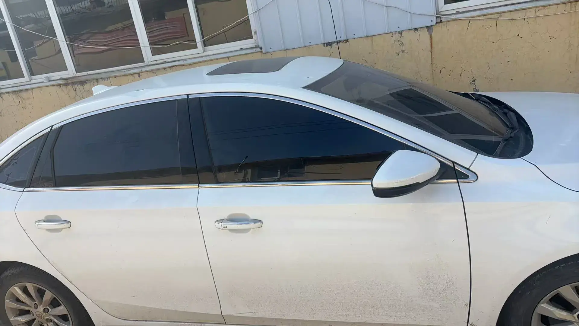 2017 ROEWE I6 thumbnail 3