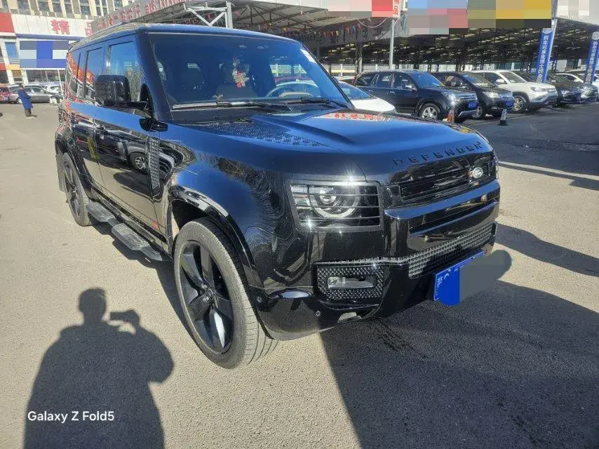 2024 LAND ROVER thumbnail 3