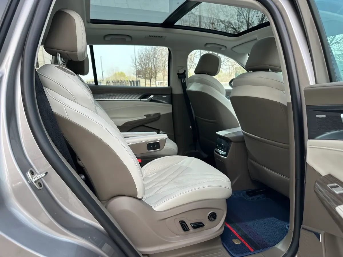 2023 Roewe RX9 2.0T 242HP L4 9AT,autocango,china used car exporter,china ev exporter,chinese used car exporter,chinese used ev exporter