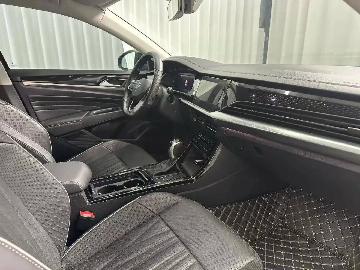 2022 Volkswagen Passat 2.0T 186HP L4 7DCT,autocango,china used car exporter,china ev exporter,chinese used car exporter,chinese used ev exporter