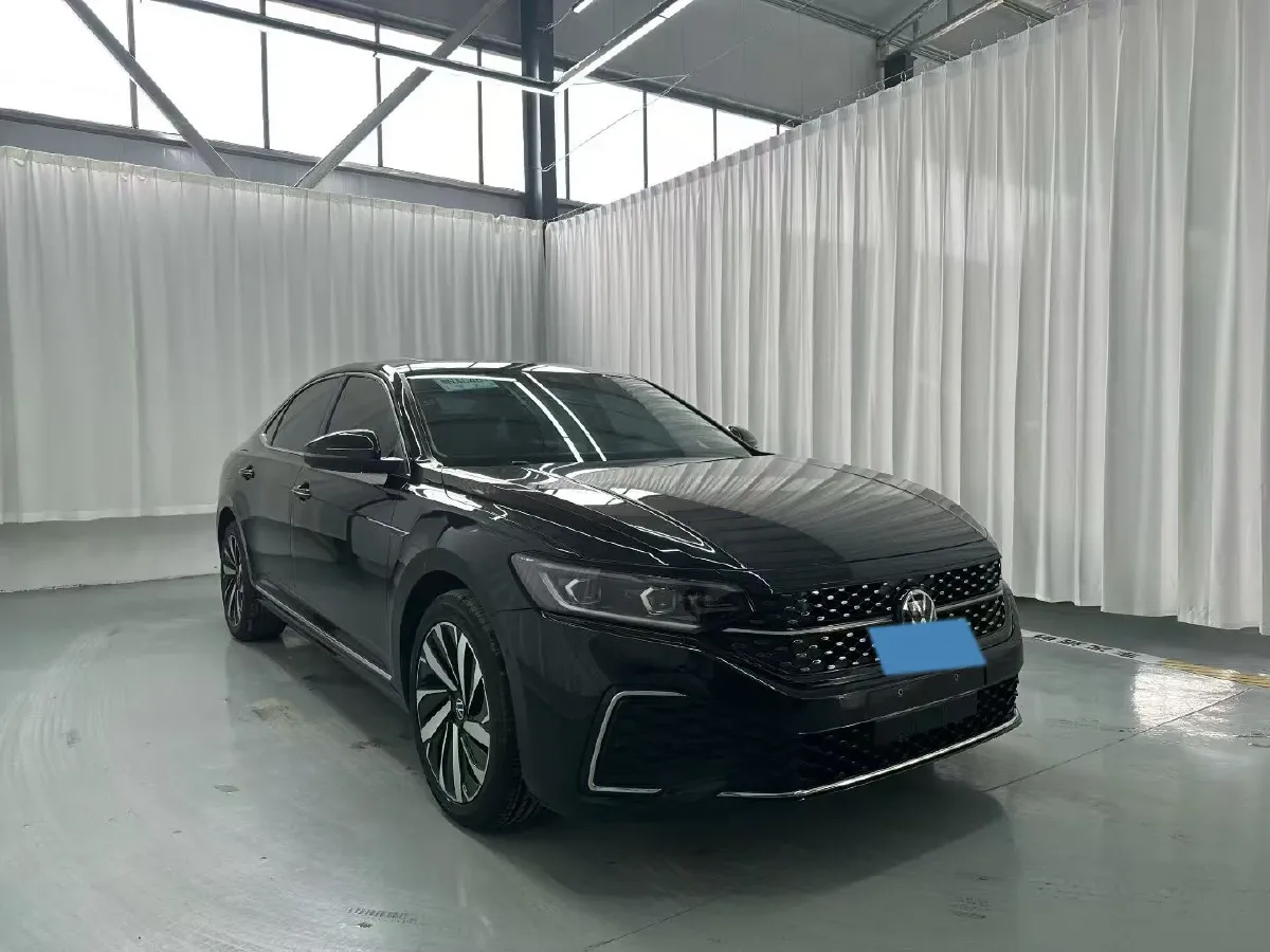 2022 Volkswagen Passat 2.0T 186HP L4 7DCT,autocango,china used car exporter,china ev exporter,chinese used car exporter,chinese used ev exporter