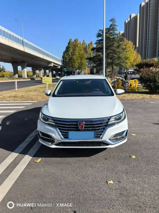 2020 ROEWE I6 thumbnail 2