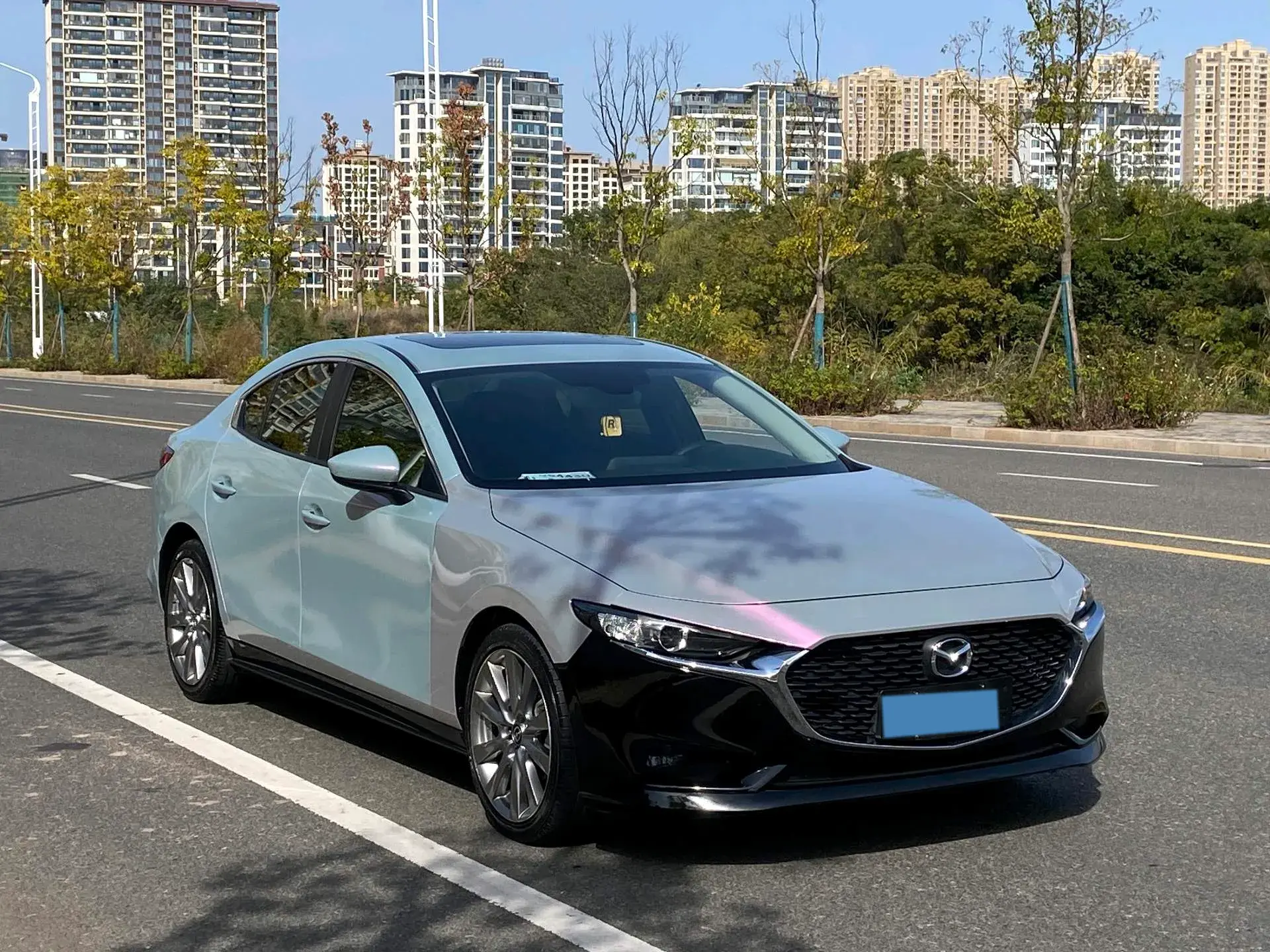 2021 MAZDA 3 thumbnail 3