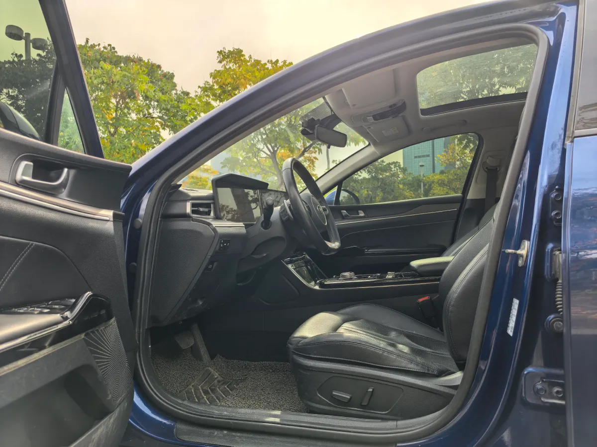 2020 Kia K5 2.0T 240HP L4 8AT,autocango,china used car exporter,china ev exporter,chinese used car exporter,chinese used ev exporter