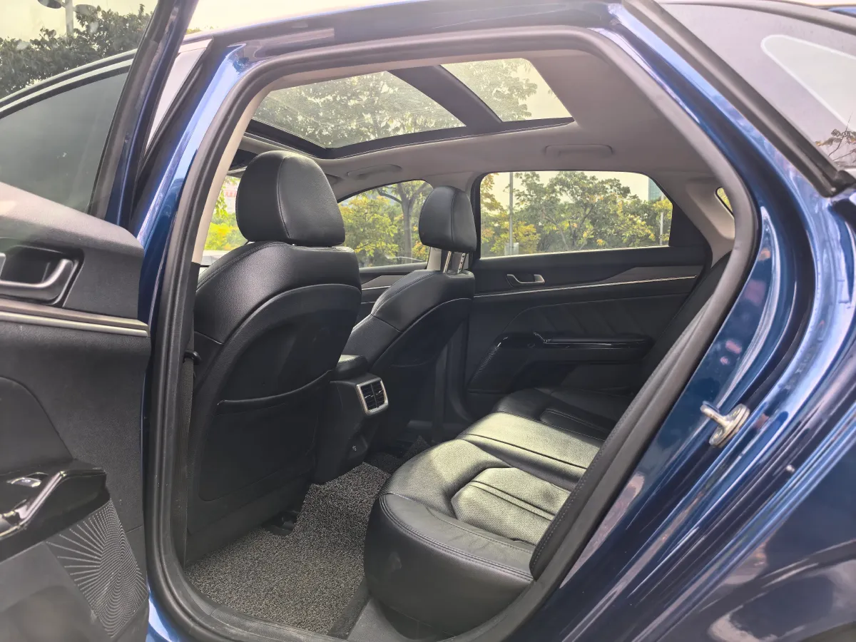 2020 Kia K5 2.0T 240HP L4 8AT,autocango,china used car exporter,china ev exporter,chinese used car exporter,chinese used ev exporter