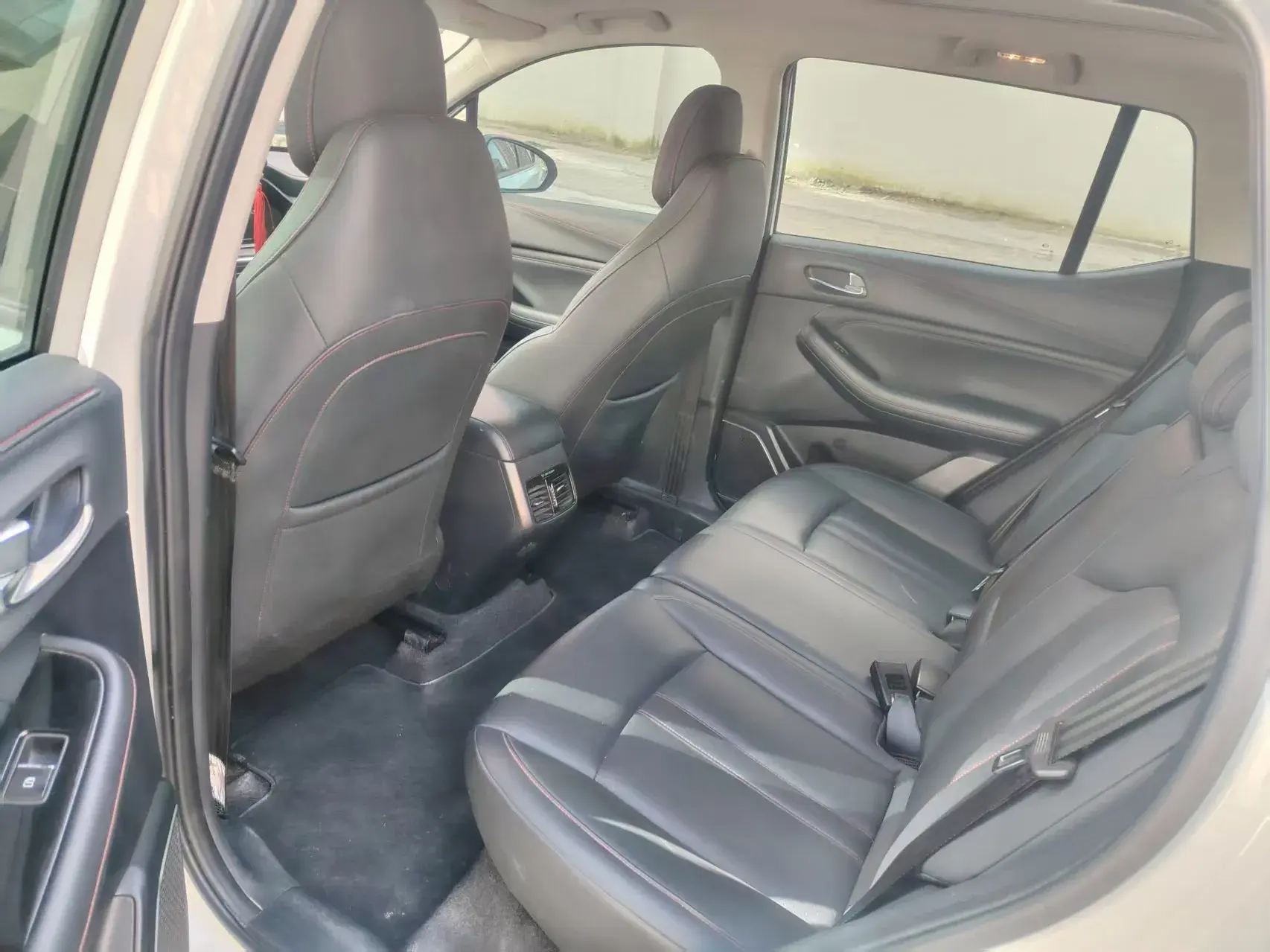 2019 GAC TRUMPCHI thumbnail 3