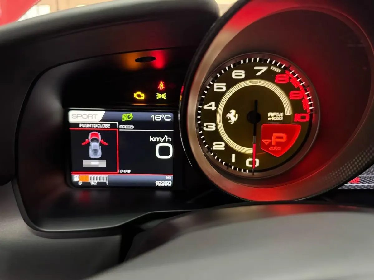 2019 Ferrari F8 3.9T 720HP V8 7DCT,autocango,china used car exporter,china ev exporter,chinese used car exporter,chinese used ev exporter