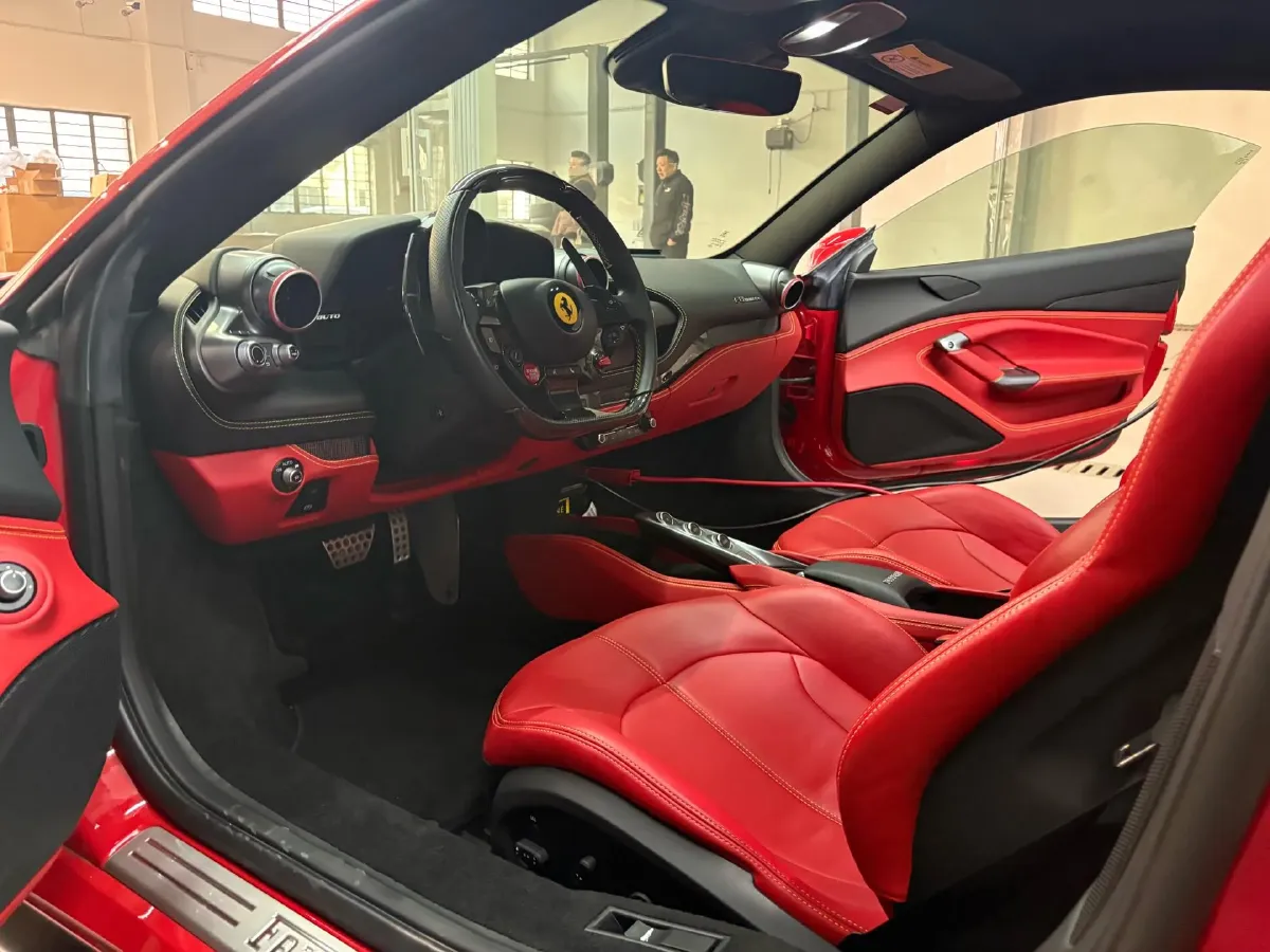 2019 Ferrari F8 3.9T 720HP V8 7DCT,autocango,china used car exporter,china ev exporter,chinese used car exporter,chinese used ev exporter
