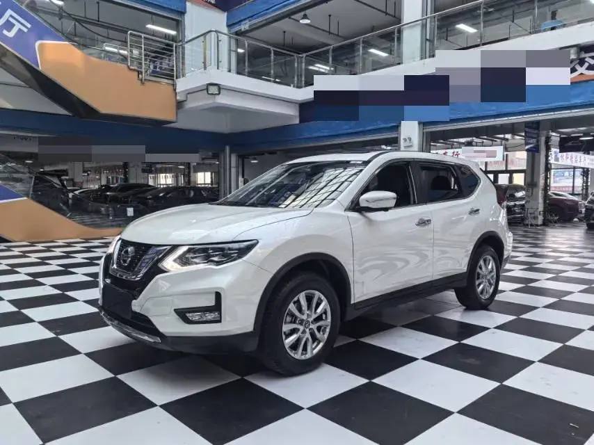 2022 NISSAN X-TRAIL view 1