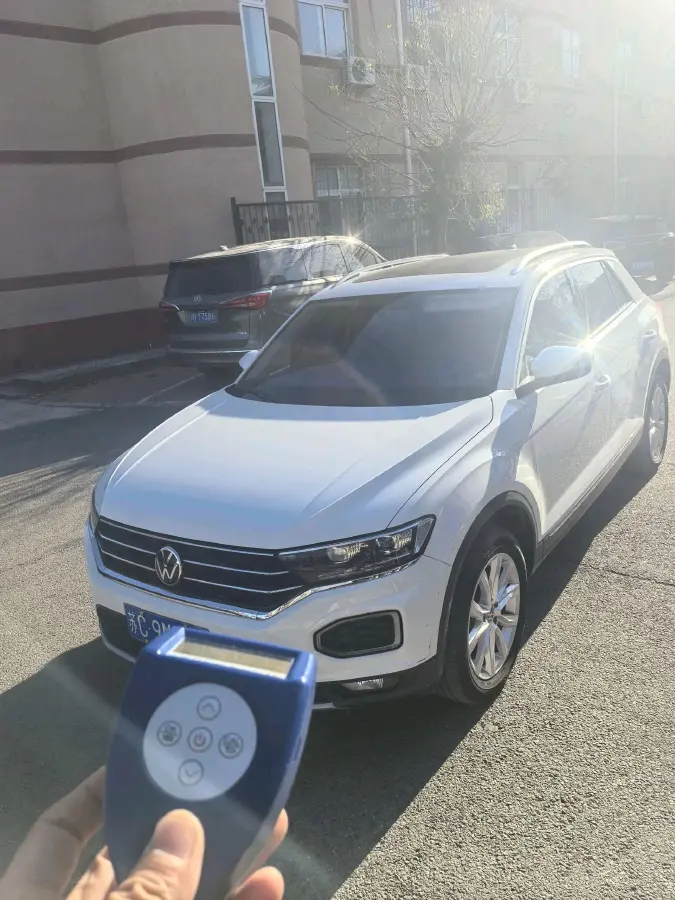 2022 Volkswagen T-Roc 1.4T 150HP L4 7DCT