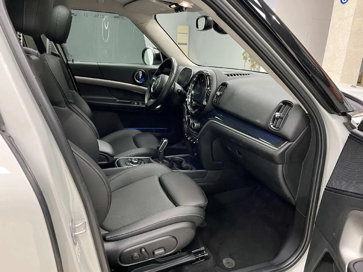 2022 MINI COUNTRYMAN 1.5T 136HP L3 8AT,autocango,china used car exporter,china ev exporter,chinese used car exporter,chinese used ev exporter