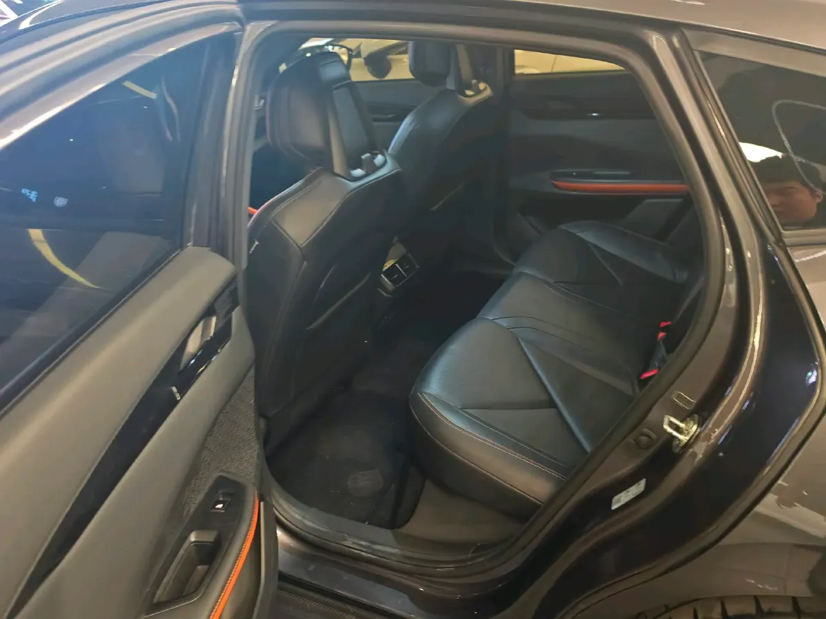 2023 ChangAn UNI-V iDD 1.5T 170HP L4 6TCT PHEV 18.4KWH,autocango,china used car exporter,china ev exporter,chinese used car exporter,chinese used ev exporter