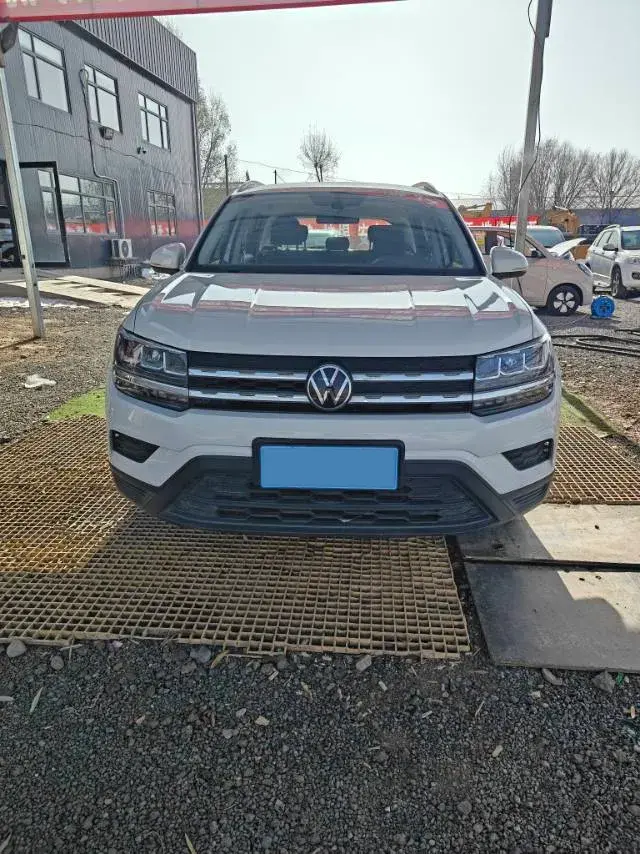 2021 VOLKSWAGEN THARU thumbnail 2