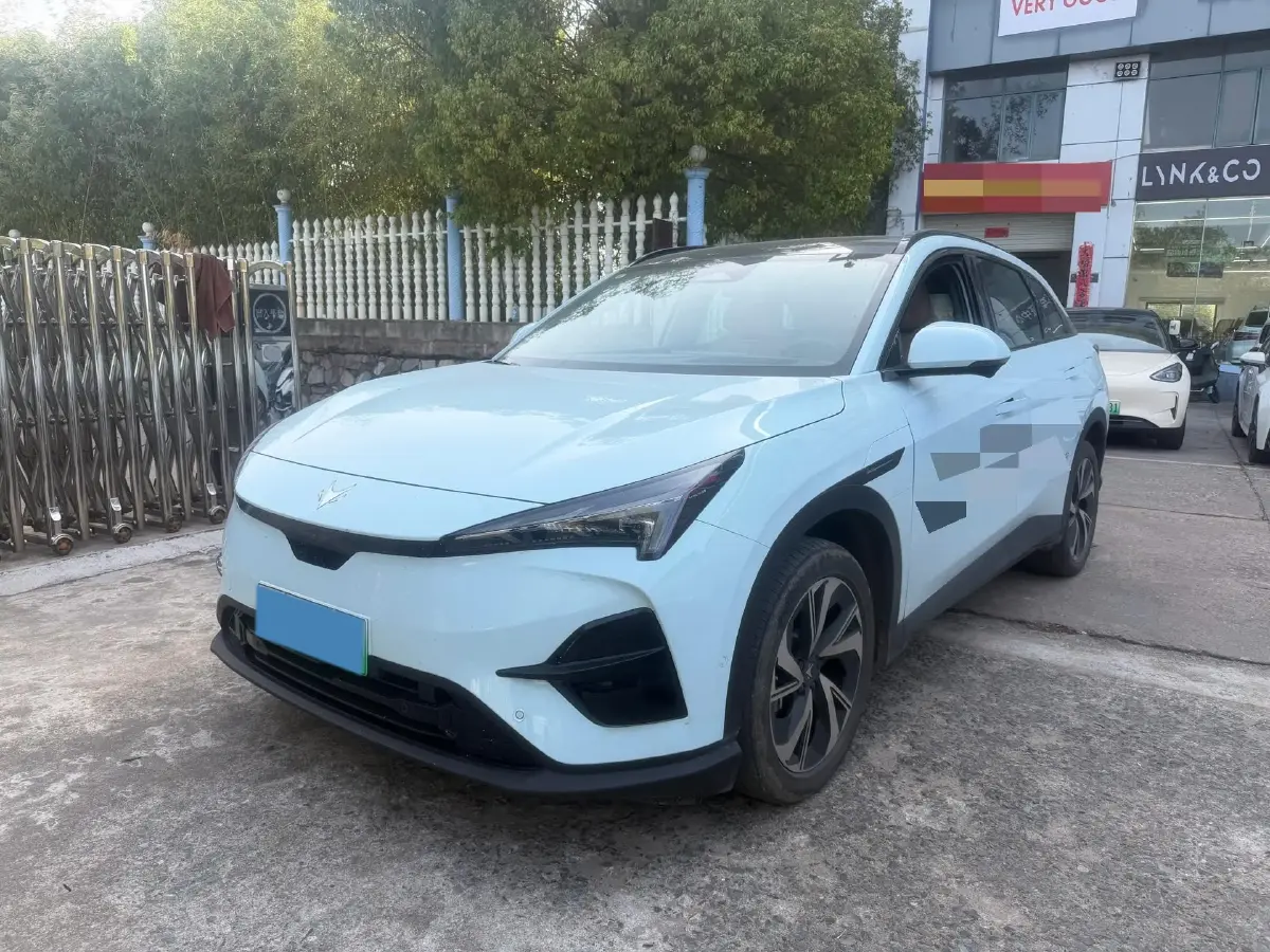 2024 ARCFOX αT5 BEV 65KWH