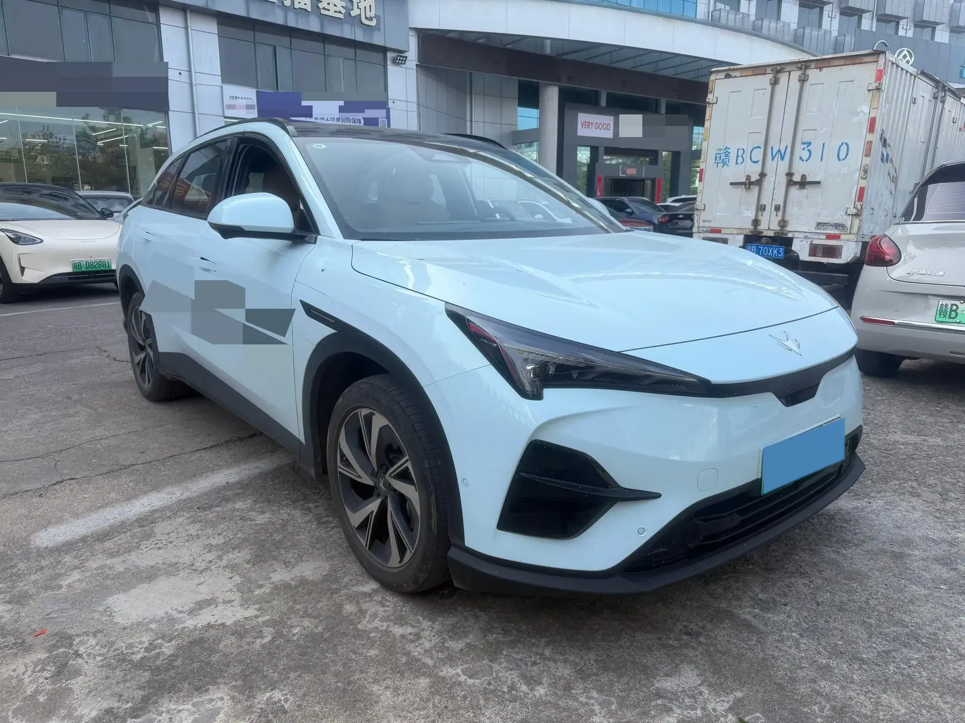 2024 ARCFOX ΑT5 thumbnail 2