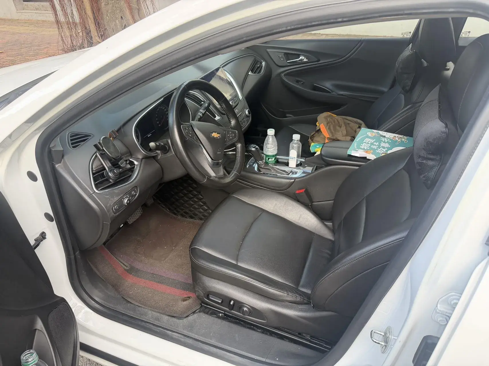 2019 CHEVROLET MALIBU thumbnail 4