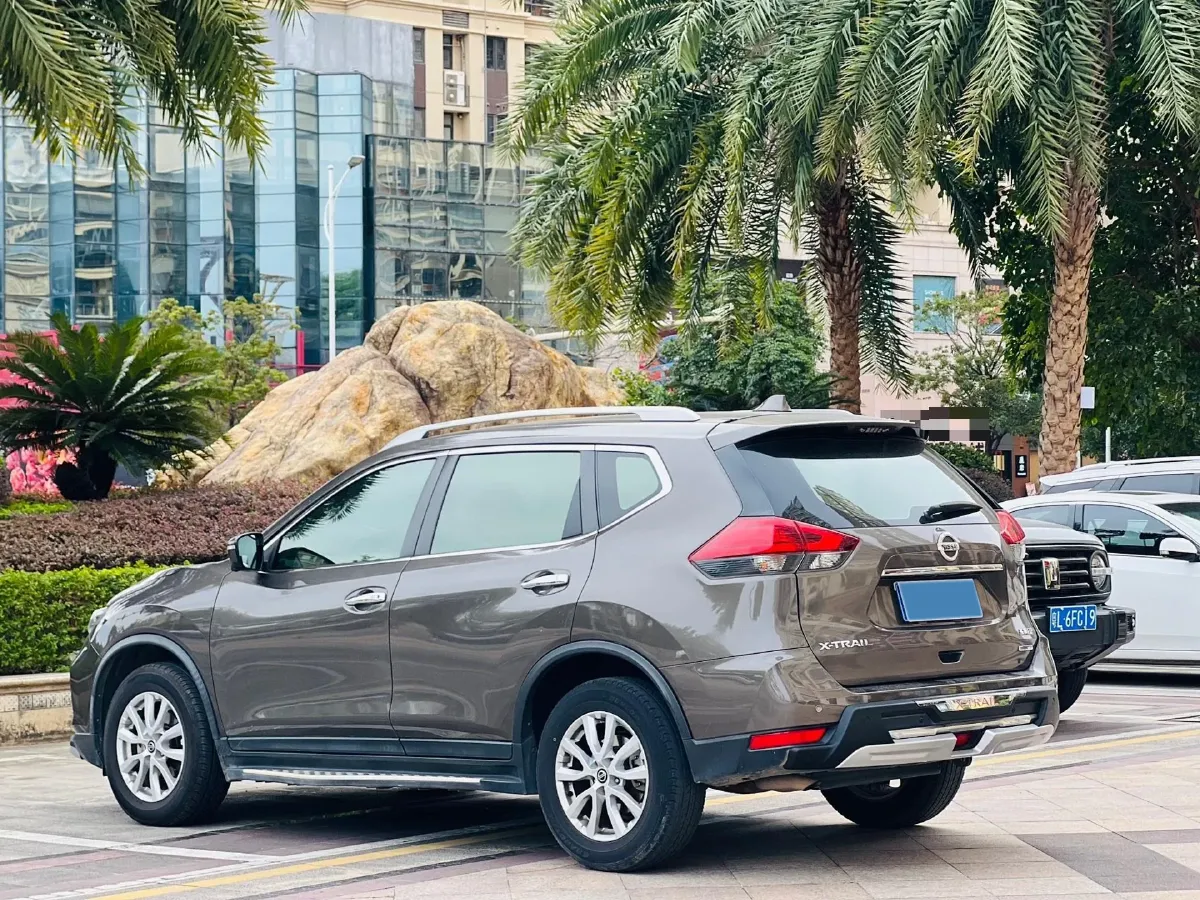 2019 Nissan X-Trail 2.0L 154HP L4 CVT,autocango,china used car exporter,china ev exporter,chinese used car exporter,chinese used ev exporter