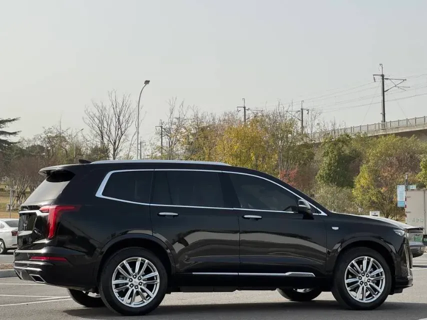 2022 Cadillac XT6 2.0T 237HP L4 9AT,autocango,china used car exporter,china ev exporter,chinese used car exporter,chinese used ev exporter