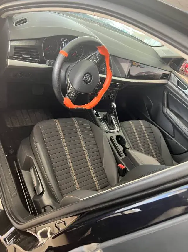 2018 VOLKSWAGEN LAVIDA thumbnail 3