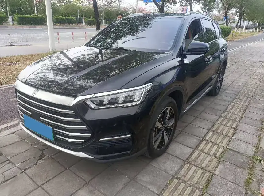 2022 BYD SONG view 1