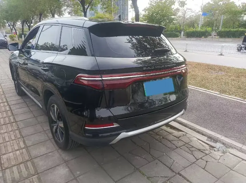 2022 BYD SONG thumbnail 3