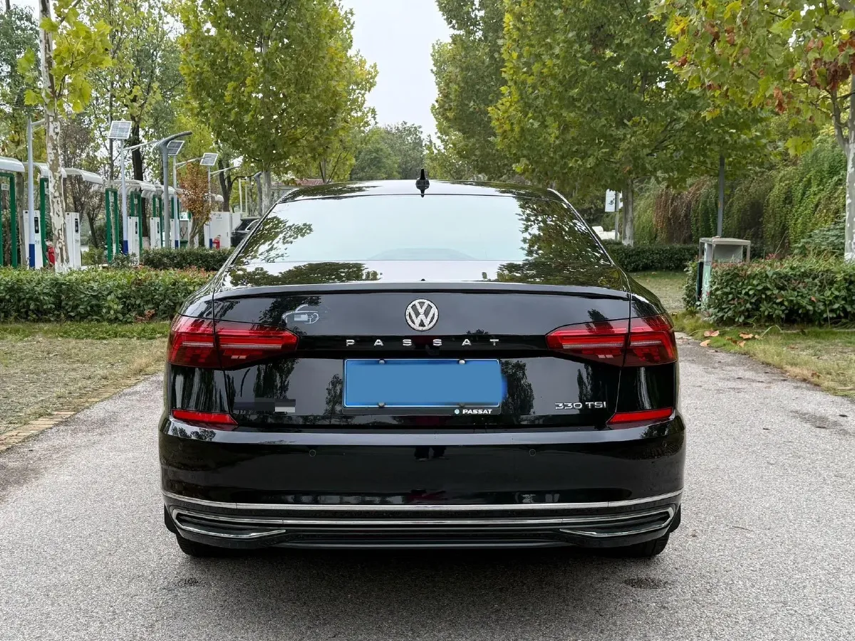 2020 Volkswagen Passat 2.0T 186HP L4 7DCT,autocango,china used car exporter,china ev exporter,chinese used car exporter,chinese used ev exporter