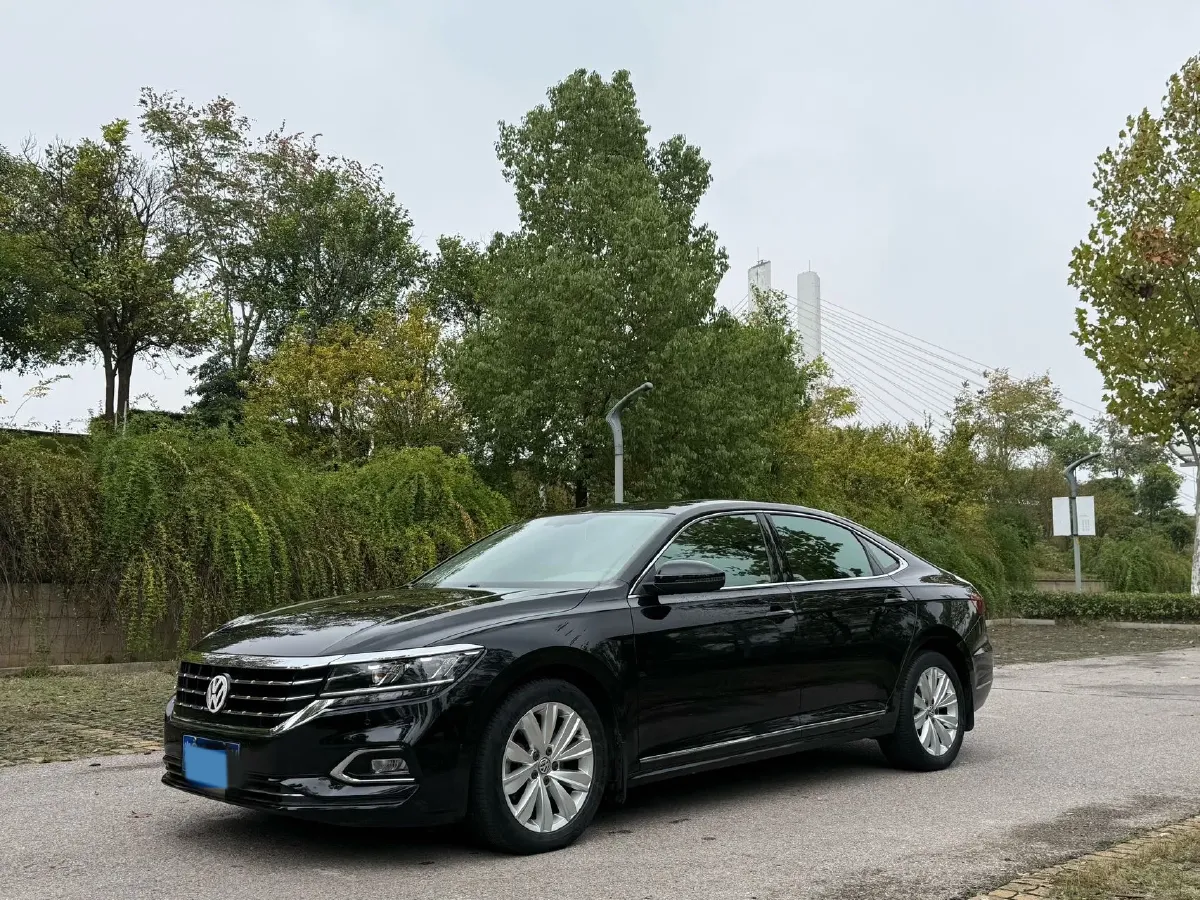 2020 Volkswagen Passat 2.0T 186HP L4 7DCT,autocango,china used car exporter,china ev exporter,chinese used car exporter,chinese used ev exporter