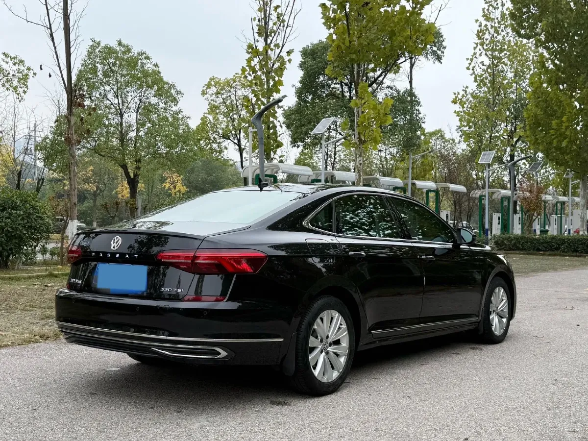 2020 Volkswagen Passat 2.0T 186HP L4 7DCT,autocango,china used car exporter,china ev exporter,chinese used car exporter,chinese used ev exporter