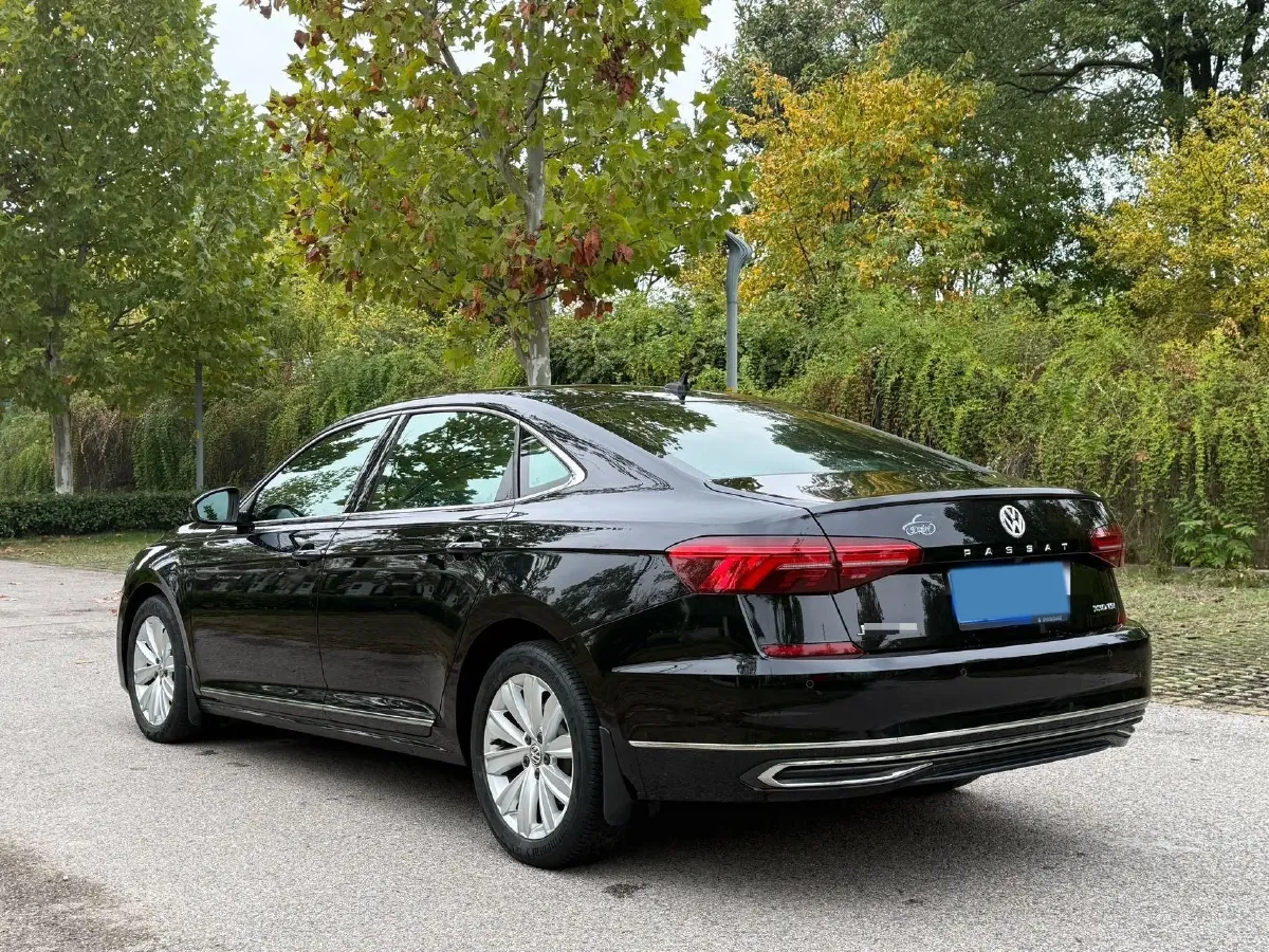 2020 Volkswagen Passat 2.0T 186HP L4 7DCT,autocango,china used car exporter,china ev exporter,chinese used car exporter,chinese used ev exporter