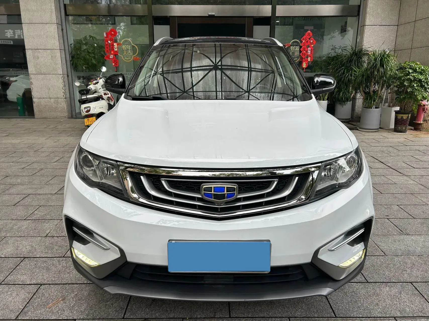 2018 GEELY AZKARRA thumbnail 2