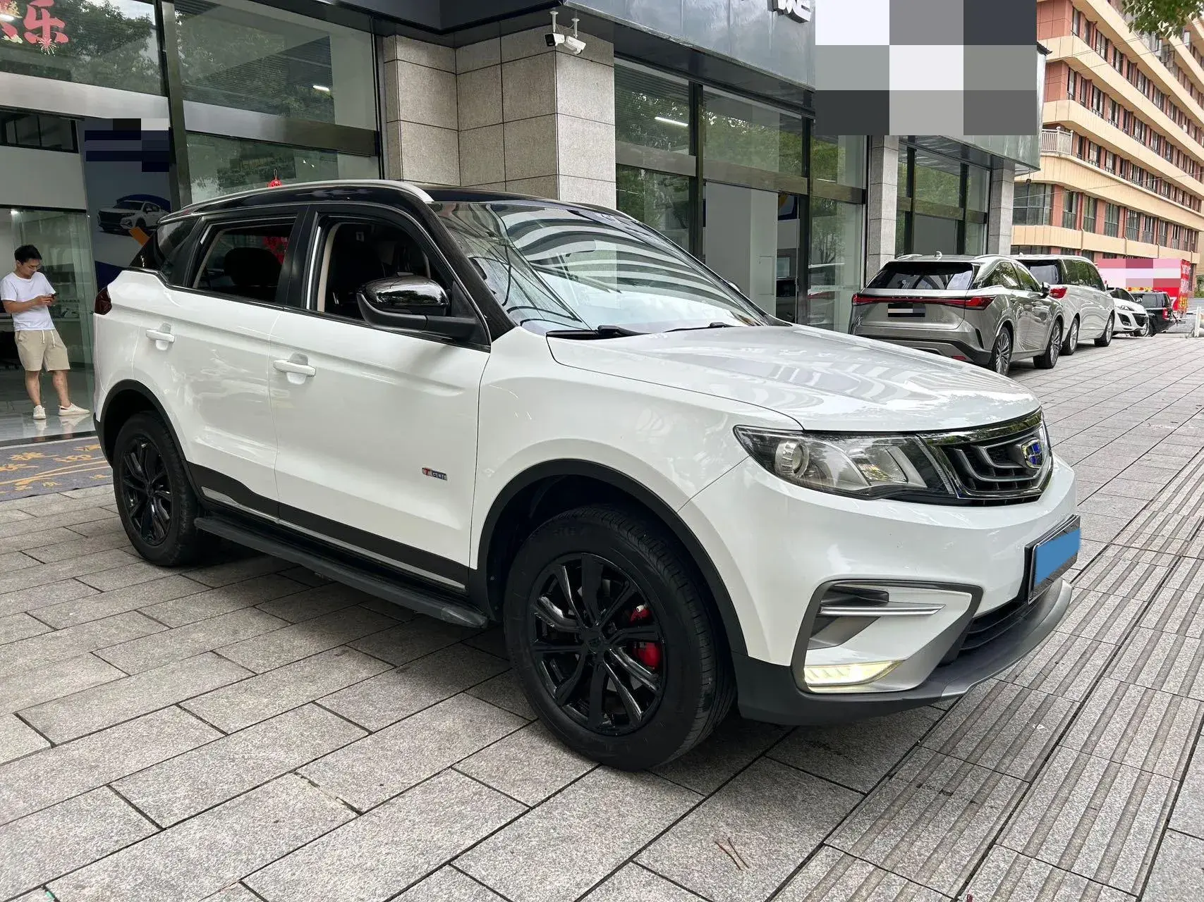 2018 GEELY AZKARRA thumbnail 3