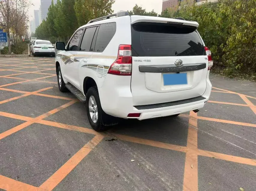 2015 Toyota Land Cruiser Prado 2.7L 159HP L4 5MT,autocango,china used car exporter,china ev exporter,chinese used car exporter,chinese used ev exporter