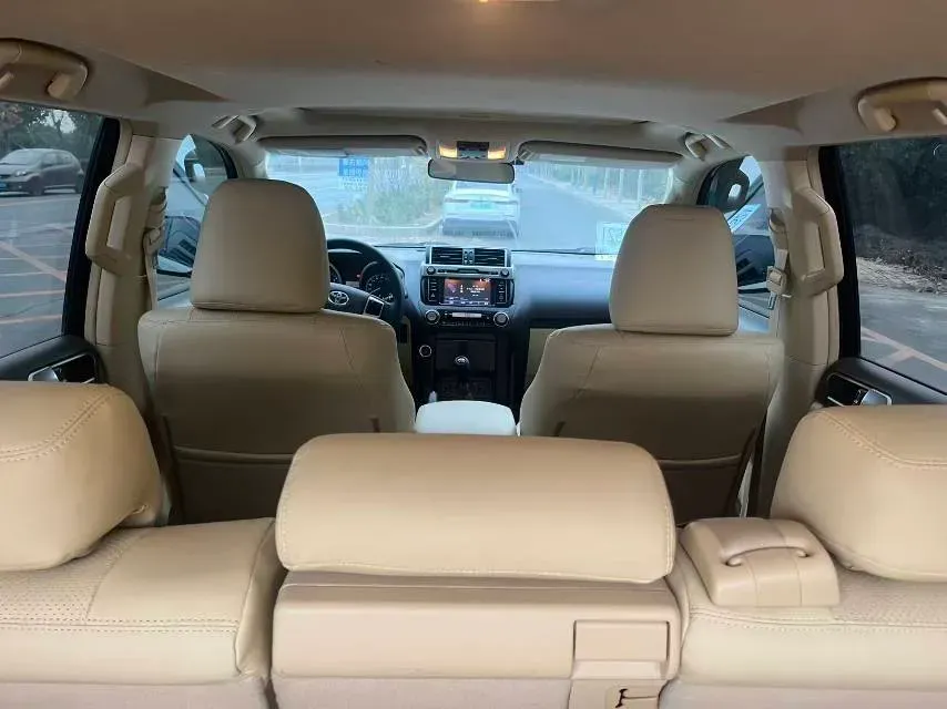 2015 Toyota Land Cruiser Prado 2.7L 159HP L4 5MT,autocango,china used car exporter,china ev exporter,chinese used car exporter,chinese used ev exporter