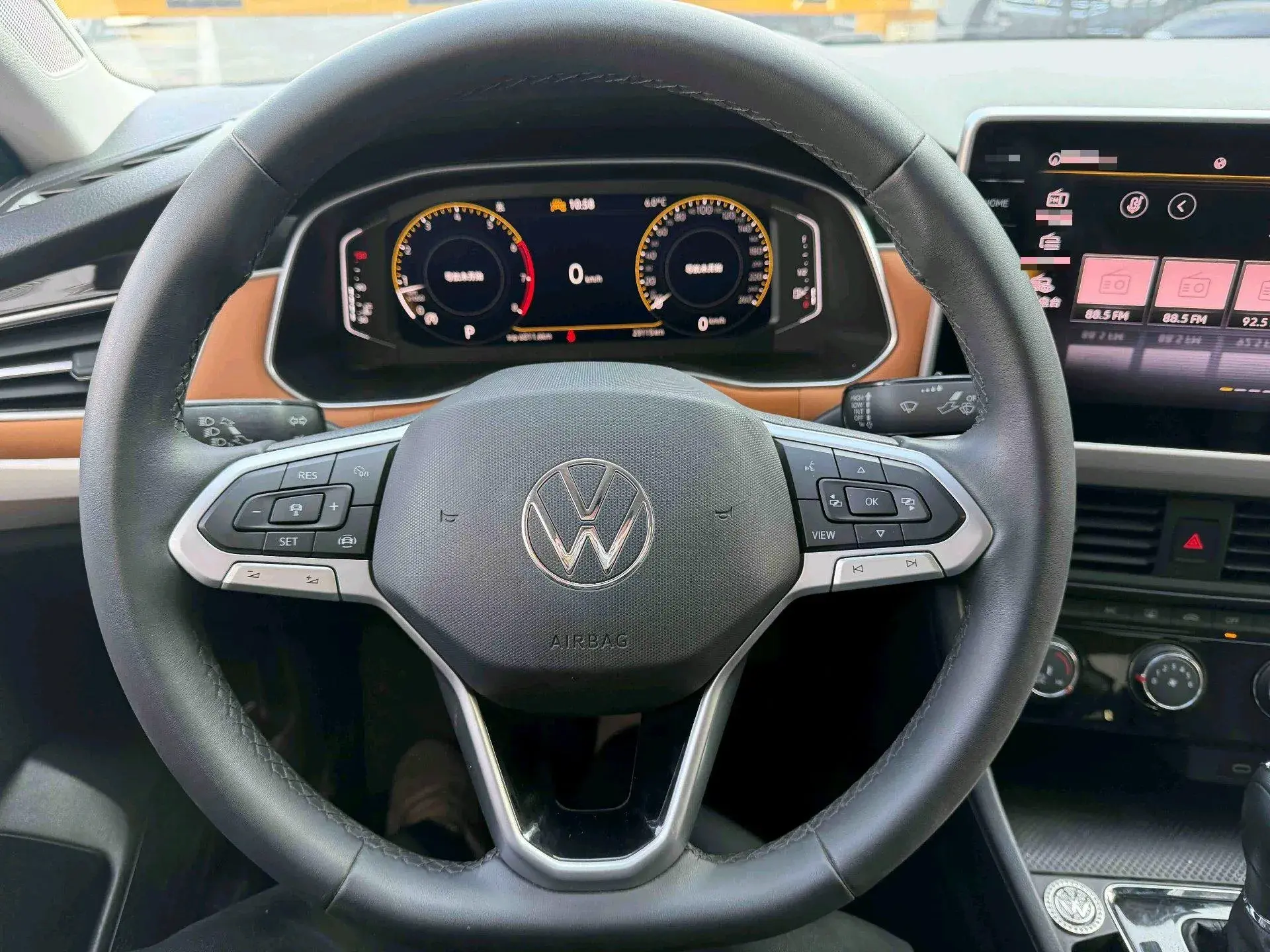 2022 VOLKSWAGEN ID.3 thumbnail 3