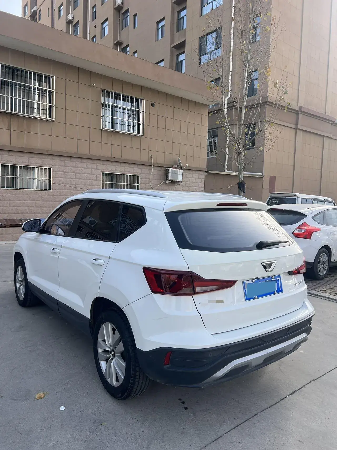 2020 JETTA VS5 thumbnail 3