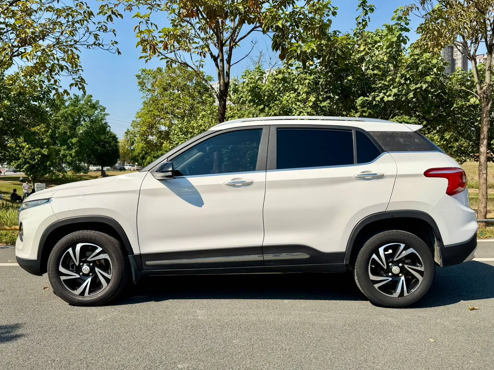 2017 BAOJUN 510 thumbnail 3