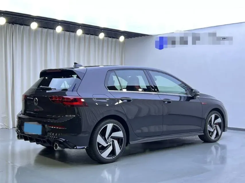2025 Volkswagen GolfGTI 2.0T 220HP L4 7DCT,autocango,china used car exporter,china ev exporter,chinese used car exporter,chinese used ev exporter