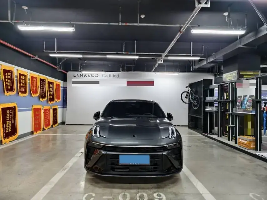 2025 LYNK&CO 03 thumbnail 2