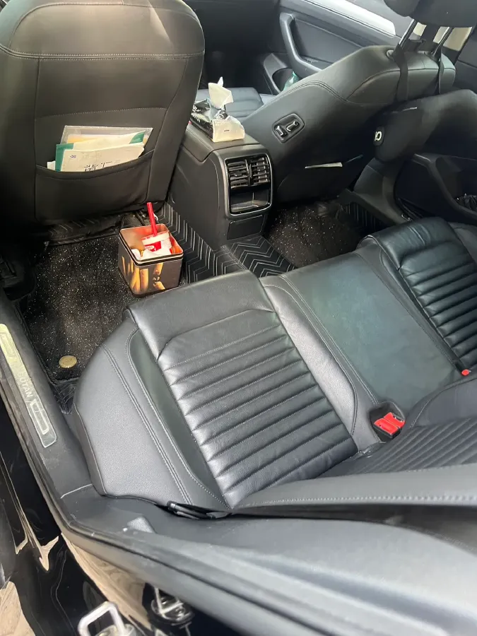 2019 Volkswagen Magotan 2.0T 186HP L4 7DCT,autocango,china used car exporter,china ev exporter,chinese used car exporter,chinese used ev exporter