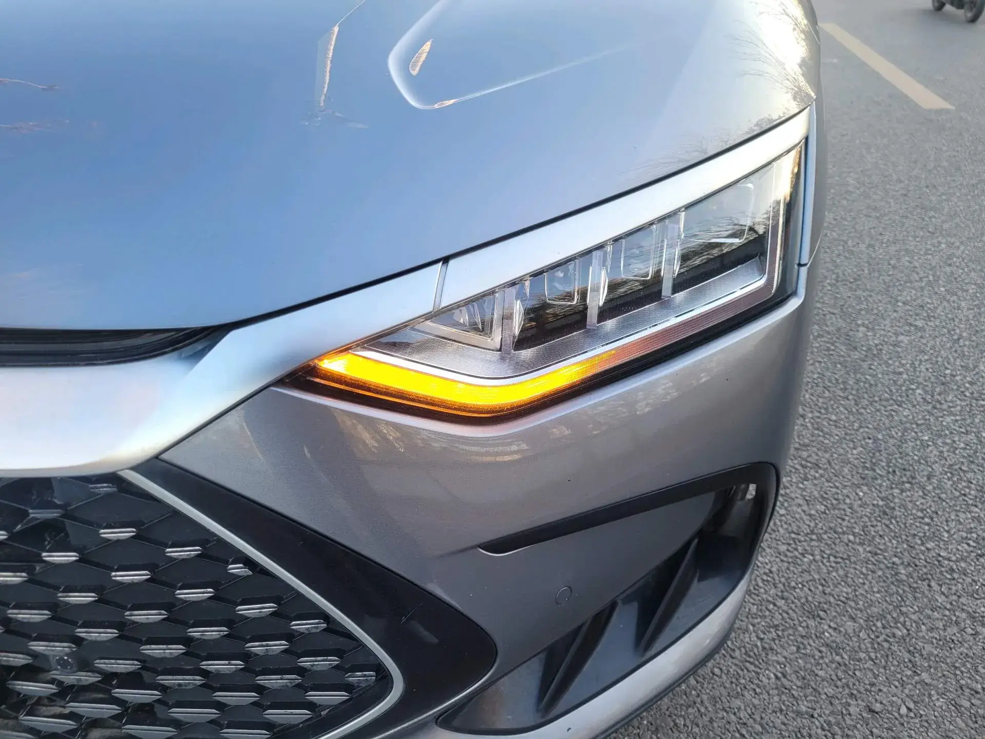 2022 BYD HAN thumbnail 2