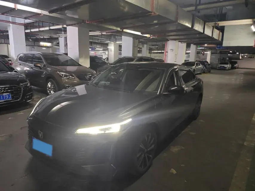 2023 ChangAn Lamore 1.5T 170HP L4 7DCT