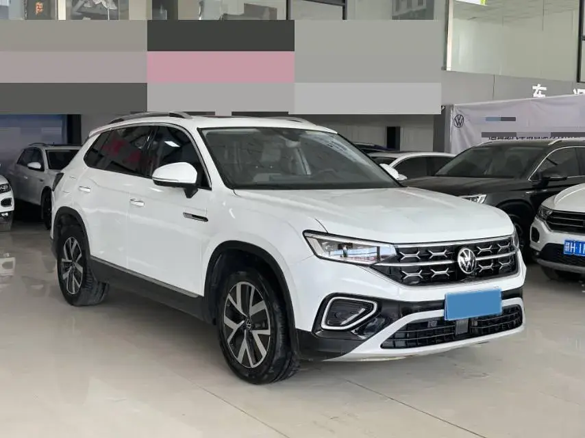 2023 VOLKSWAGEN TAYRON thumbnail 3