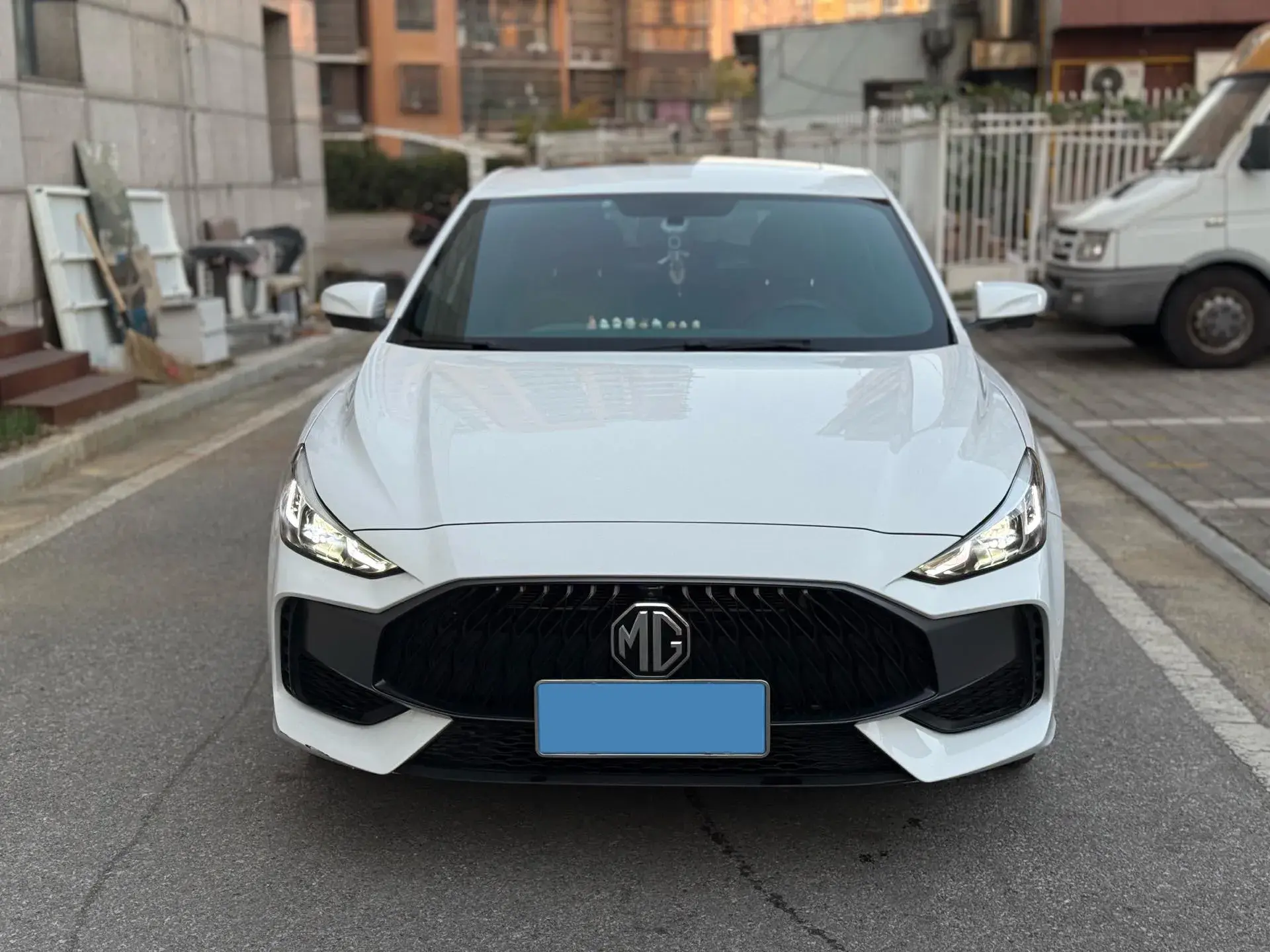 2021 MG 5 thumbnail 2