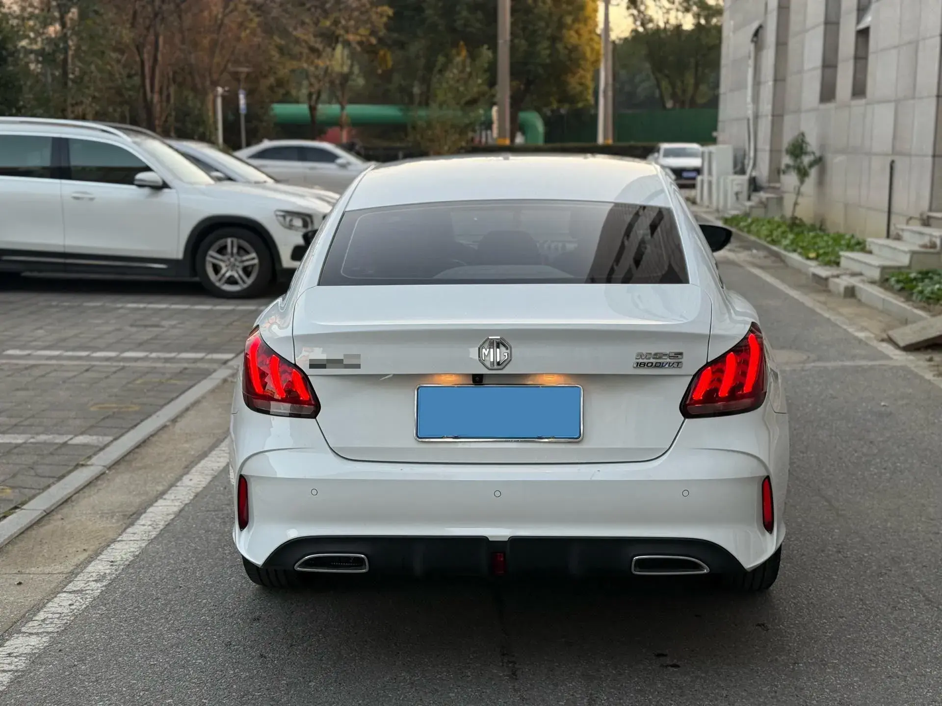 2021 MG 5 thumbnail 4