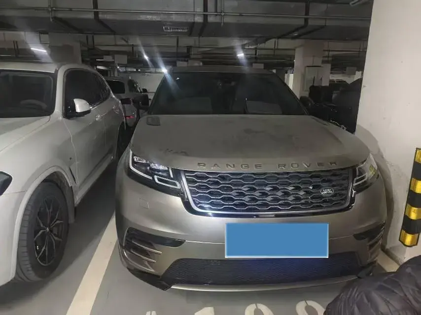 2020 LAND ROVER thumbnail 3