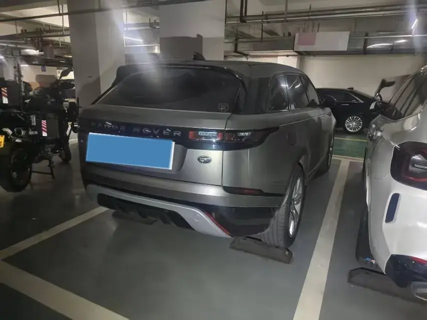 2020 LAND ROVER thumbnail 4