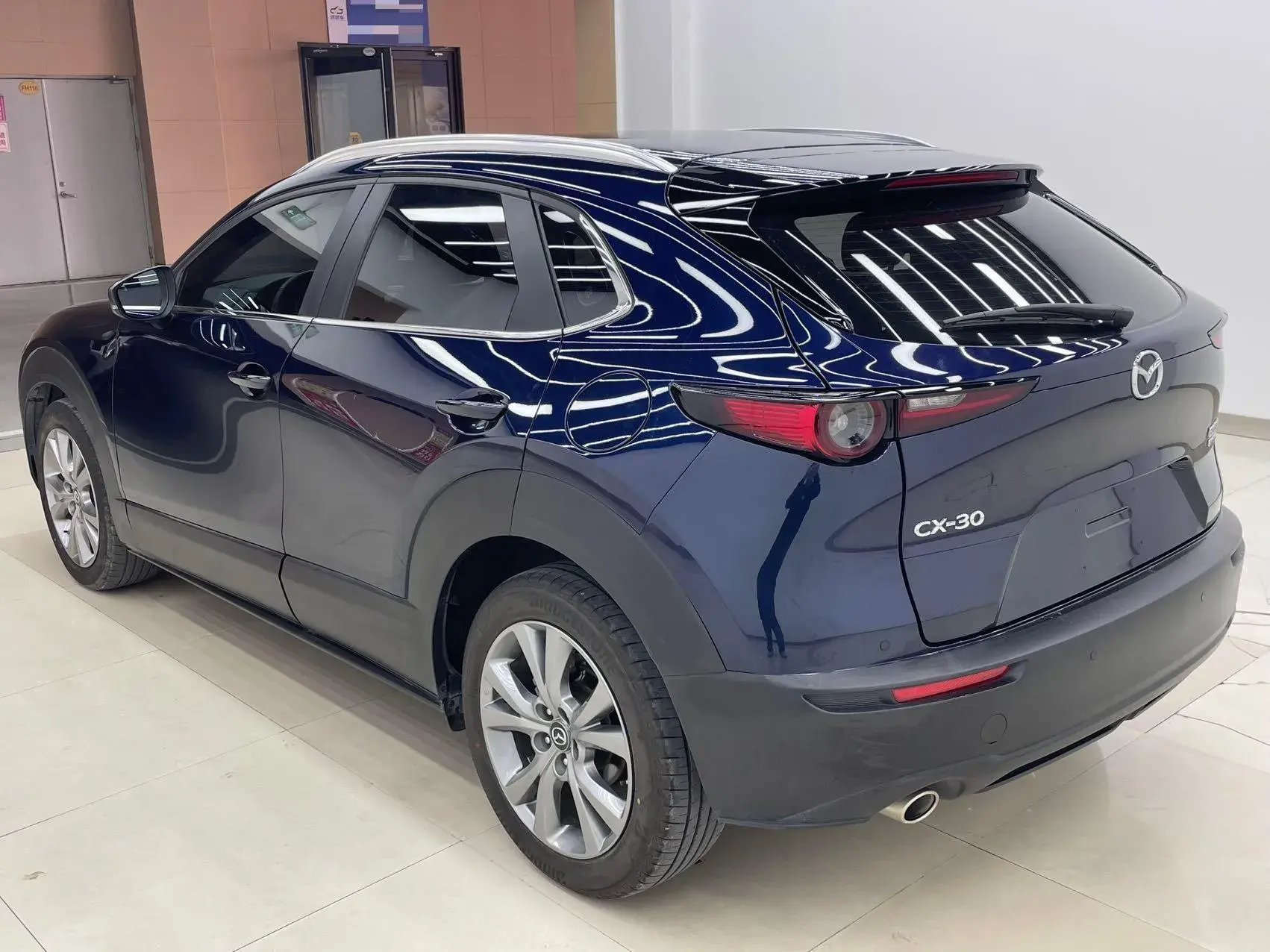 2021 MAZDA CX-30 thumbnail 3